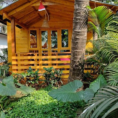 Aquila Boutique Resort Agonda 캔코나 외부 사진
