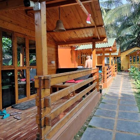 Aquila Boutique Resort Agonda 캔코나 외부 사진